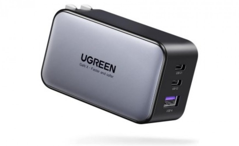 Cargador Ugreen Nexode 65W, Gan, 2x USB-C, 1x USB-A, Carga Rapida, Clavija Plegable, Negro/gris