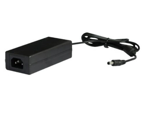 Fuente de Poder Regulada Saxxon, 12V, 5 Amperes, Color Negro